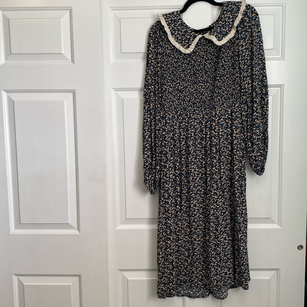 VILA midi dress with peter pants collar